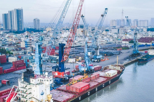 Cảng Sài Gòn (SGP) mất điều kiện đại chúng, VietinBank nhiều lần thoái vốn vẫn chưa thành