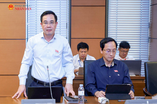 Hoàn thiện quy định về thẩm quyền lập, điều chỉnh và ban hành quy chế quản lý kiến trúc