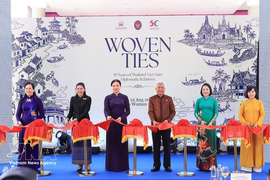 Thailand's top legislator attends exhibition marking 50 years of bilateral diplomatic ties