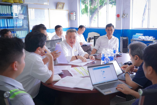 EVNHCMC - Hành trình 50 năm sáng tạo và phát triển