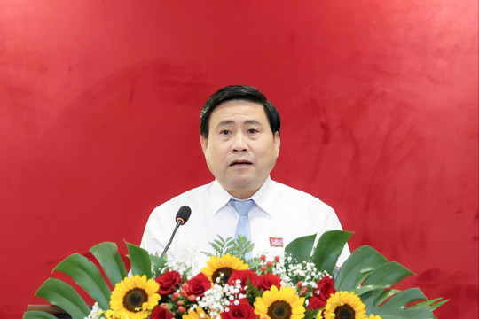 HĐND tỉnh Khánh Hòa thông qua 14 nghị quyết