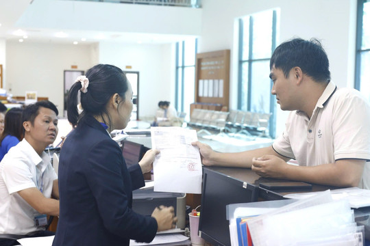 Thu ngân sách đạt gần 1,9 triệu tỷ đồng, hoàn thành 75% dự toán năm