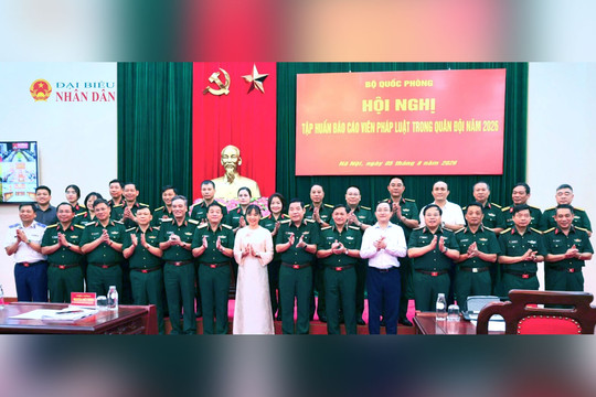 Cầu nối đưa pháp luật vào cuộc sống