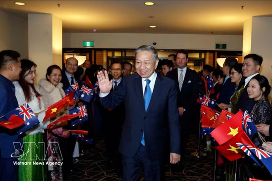 Top Vietnamese leader arrives in Canberra as part of state visit to Australia