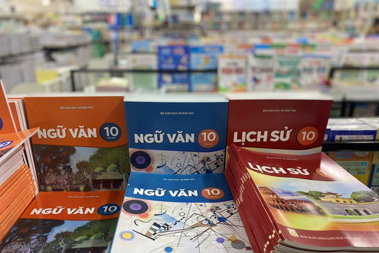 Hà Nội xây dựng kế hoạch miễn phí sách giáo khoa phổ thông từ năm học 2026 - 2027