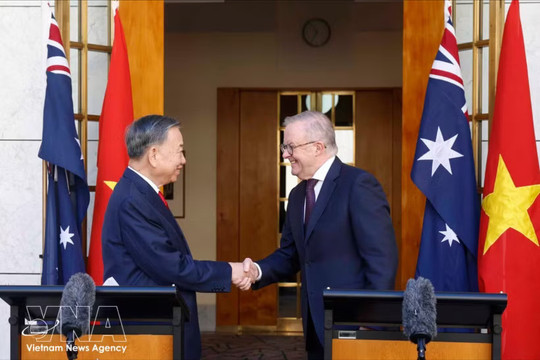 Party General Secretary and President To Lam, Australian Prime Minister meet the press