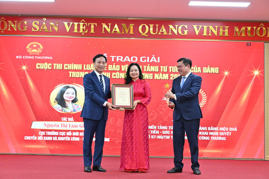 28 tác phẩm được trao giải Cuộc thi chính luận ngành Công Thương