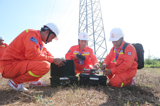 EVN bảo đảm cung ứng điện, tăng tốc các dự án trọng điểm