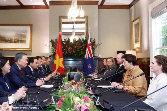 Top Vietnamese leader meets with New Zealand Governor-General in Auckland