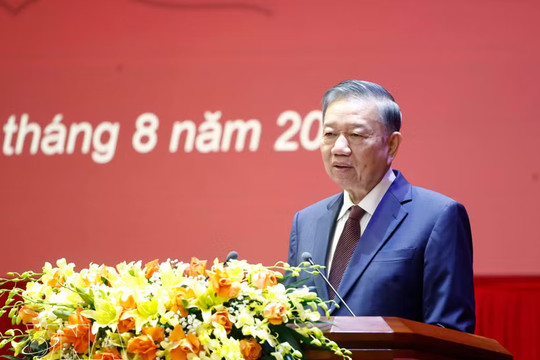 Top leader attends opening of knowledge update programme for 14th Party Central Committee members