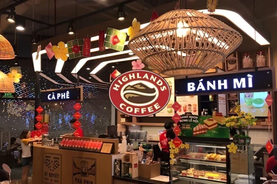 Jollibee tăng doanh thu, nhưng lợi nhuận đi lùi: Highlands Coffee trở thành điểm sáng giữa áp lực chi phí