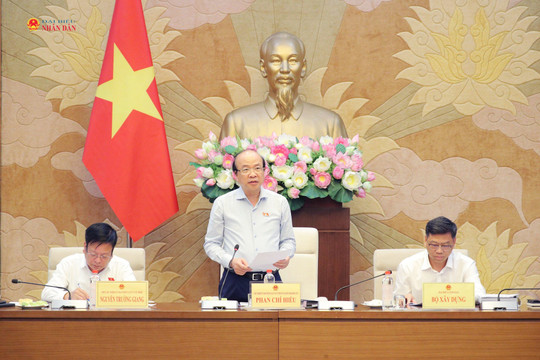 Thẩm tra sơ bộ dự án Bộ luật Hàng hải và Đường thủy Việt Nam