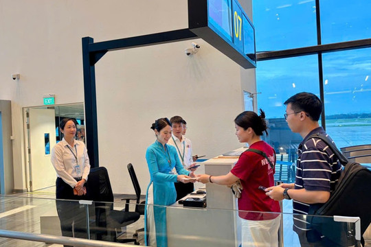 Hai lần thay đổi kế hoạch chuyến bay để chờ mô, tạng hiến