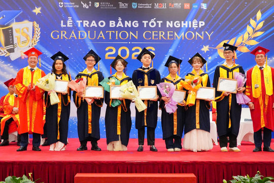 Khóa tốt nghiệp đầu tiên các ngành kỹ thuật, công nghệ của Trường Quốc tế - ĐHQGHN