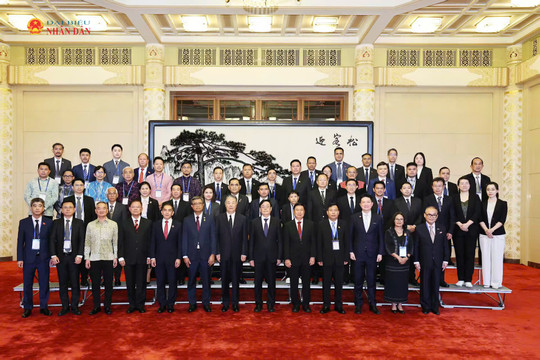 Đoàn đại biểu Quốc hội Việt Nam dự Hội thảo Nghị sĩ các nước ASEAN lần thứ ba