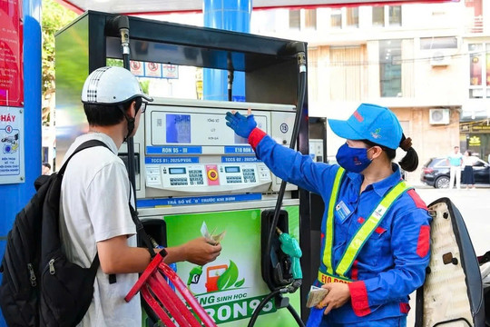 Hà Nội: Lực lượng quản lý thị trường tăng cường kiểm tra, giám sát để góp phần ổn định thị trường và bảo vệ quyền lợi người tiêu dùng