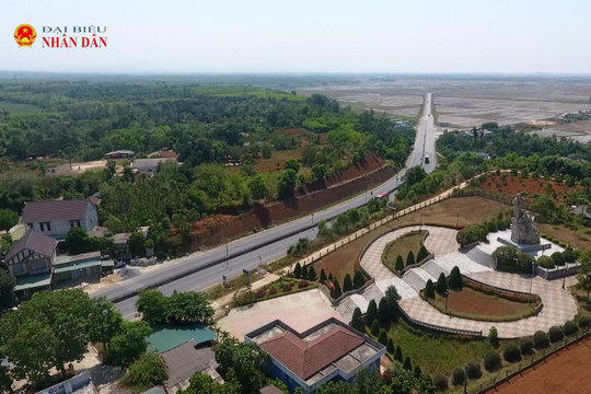Quảng Trị: Tìm mộ liệt sĩ từ “mắt thần” radar và ký ức nhân chứng
