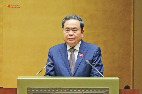 Thành công của Kỳ họp tiếp tục là minh chứng sinh động của ý Đảng hợp với lòng dân, chủ động xử lý ngay những vấn đề phát sinh từ thực tiễn