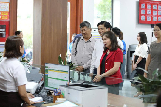 Hạnh phúc của Nhân dân - sợi chỉ đỏ qua hai kỷ nguyên