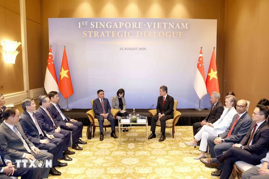 Lễ đón Thường trực Ban Bí thư Trần Cẩm Tú thăm chính thức Singapore