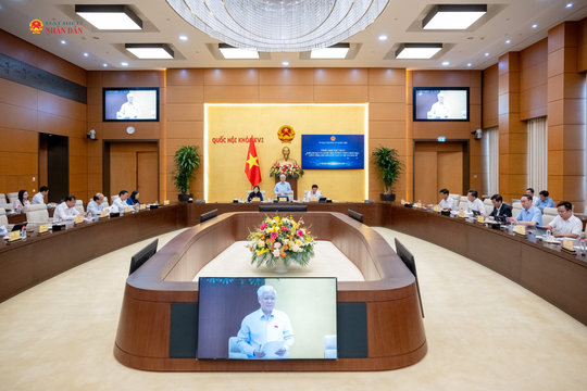 Thúc đẩy, tháo gỡ điểm nghẽn trong chuyển đổi số của Quốc hội