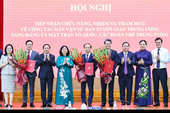 Đưa công tác dân vận mạnh hơn, gần dân hơn, thực chất hơn