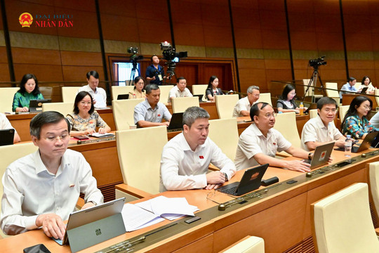 Bài cuối: Nối dài trách nhiệm với cử tri
