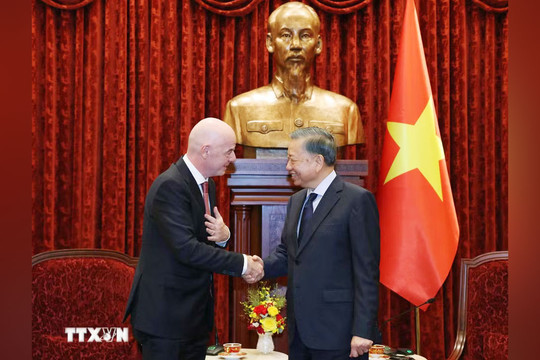 Tổng Bí thư, Chủ tịch nước Tô Lâm tiếp Chủ tịch Liên đoàn Bóng đá thế giới