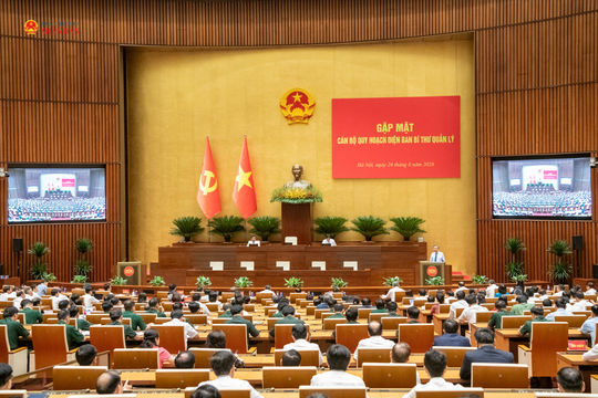 Quy hoạch cán bộ - chuẩn bị năng lực lãnh đạo cho chặng đường mới