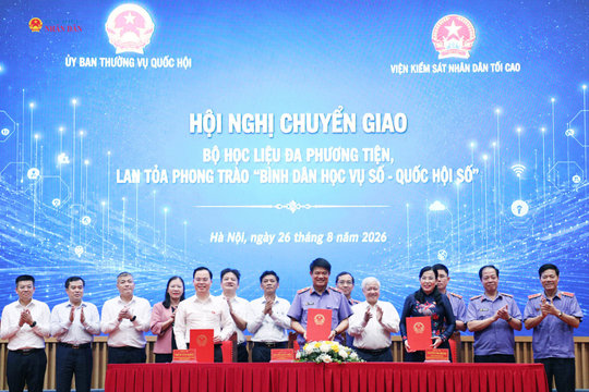 Chuyển giao Bộ học liệu "Bình dân học vụ số" cho Viện Kiểm sát nhân dân tối cao
