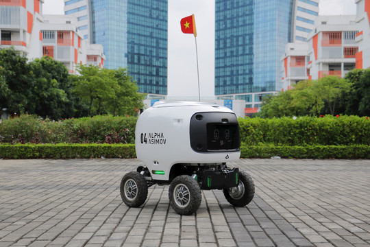 Hà Nội: Cho phép thử nghiệm xe buýt tự hành, robotaxi, robot giao hàng tại Khu Công nghệ cao Hòa Lạc