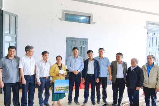 Lắng nghe dân, hành động vì dân