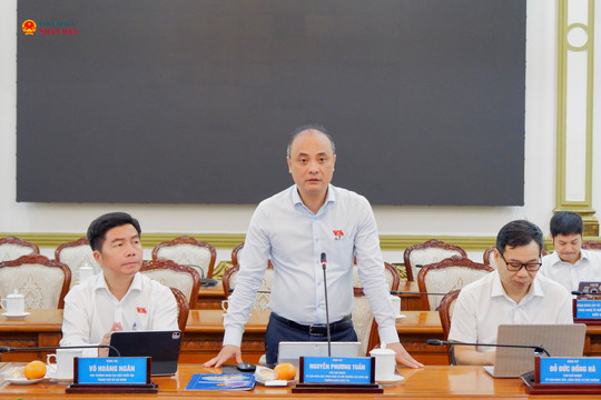 Đoàn khảo sát của Ủy ban Khoa học, Công nghệ và Môi trường làm việc với UBND TP. Hồ Chí Minh
