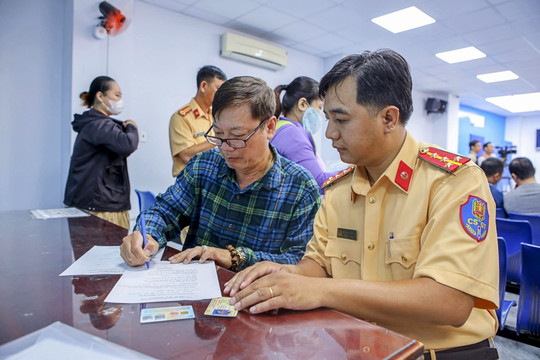 TP. Hồ Chí Minh: Địa điểm đổi, cấp lại giấy phép lái xe