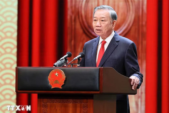 Xây dựng Việt Nam giàu mạnh, thịnh vượng