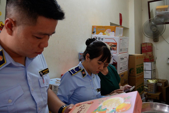 Hà Nội: Tăng cường kiểm tra, kiểm soát xử lý hàng hóa không rõ nguồn gốc xuất xứ dịp Tết Trung thu