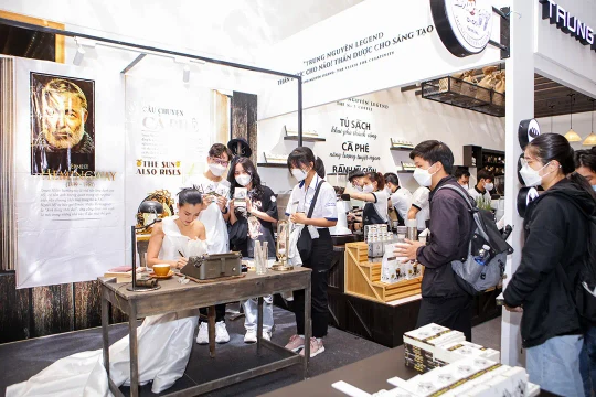 Nhượng quyền F&B: Khi "cuộc đua" không còn tính bằng số cửa hàng