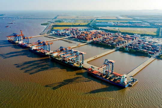 Từ “Giải Phóng, Tự Lực, Quyết Thắng” đến khát vọng vươn ra biển lớn