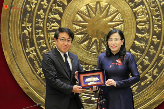 Chia sẻ kinh nghiệm ban hành chính sách phát triển công nghiệp bán dẫn