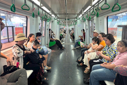 Hà Nội Metro phục vụ hơn 408.000 lượt khách dịp Quốc khánh 2/9
