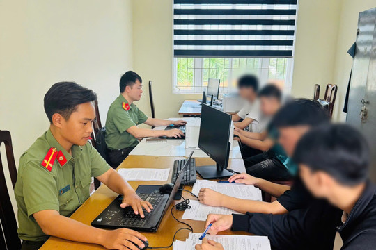 Đừng để tài khoản ngân hàng trở thành “món hàng” trên không gian mạng