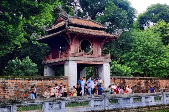 Để du lịch trở thành động lực tăng trưởng mới