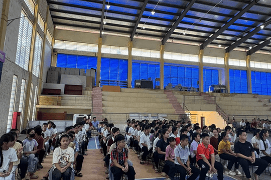 Hà Nội cấp hỗ trợ gần 55 tấn gạo cho học sinh trường phổ thông dân tộc nội trú