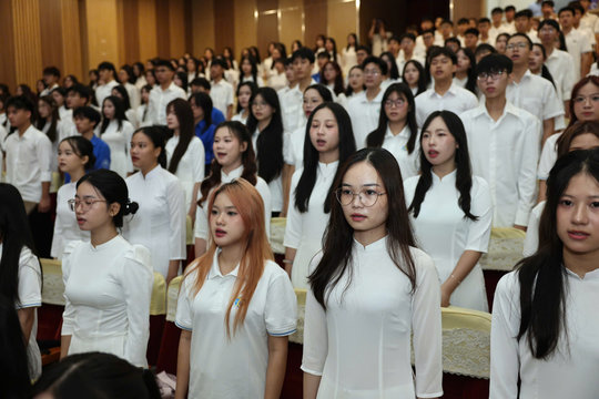Chấm dứt tình trạng đào tạo sư phạm ở các trường không phải là trường sư phạm