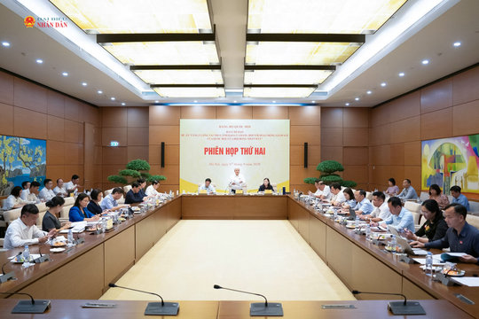 Bảo đảm tính liên thông giữa hoạt động giám sát của Quốc hội, Đoàn ĐBQH và HĐND