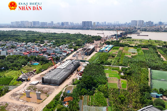 Hà Nội: Cầu Trần Hưng Đạo 16.200 tỷ đồng vượt qua giai đoạn thi công phức tạp nhất dưới lòng sông Hồng