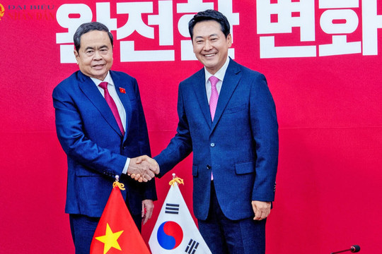 Tăng cường hợp tác thương mại Việt Nam - Hàn Quốc theo hướng cân bằng, bền vững