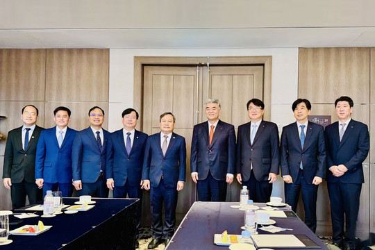 Hà Nội thúc đẩy hợp tác với các tập đoàn Hàn Quốc trong công nghệ cao và phát triển đô thị