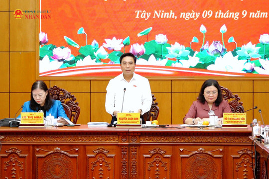 Đoàn khảo sát Ban Chỉ đạo Đề án tăng cường vai trò lãnh đạo của Đảng đối với hoạt động giám sát của Quốc hội, của HĐND làm việc với Tây Ninh