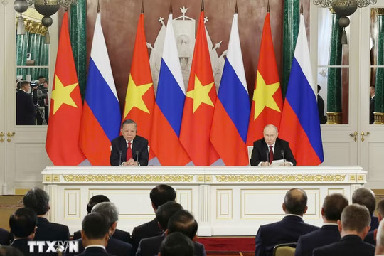 Tổng Bí thư, Chủ tịch nước Tô Lâm và Tổng thống Nga Putin phát biểu với báo chí